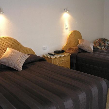 Coachman Motel Тайгейп Номер фото