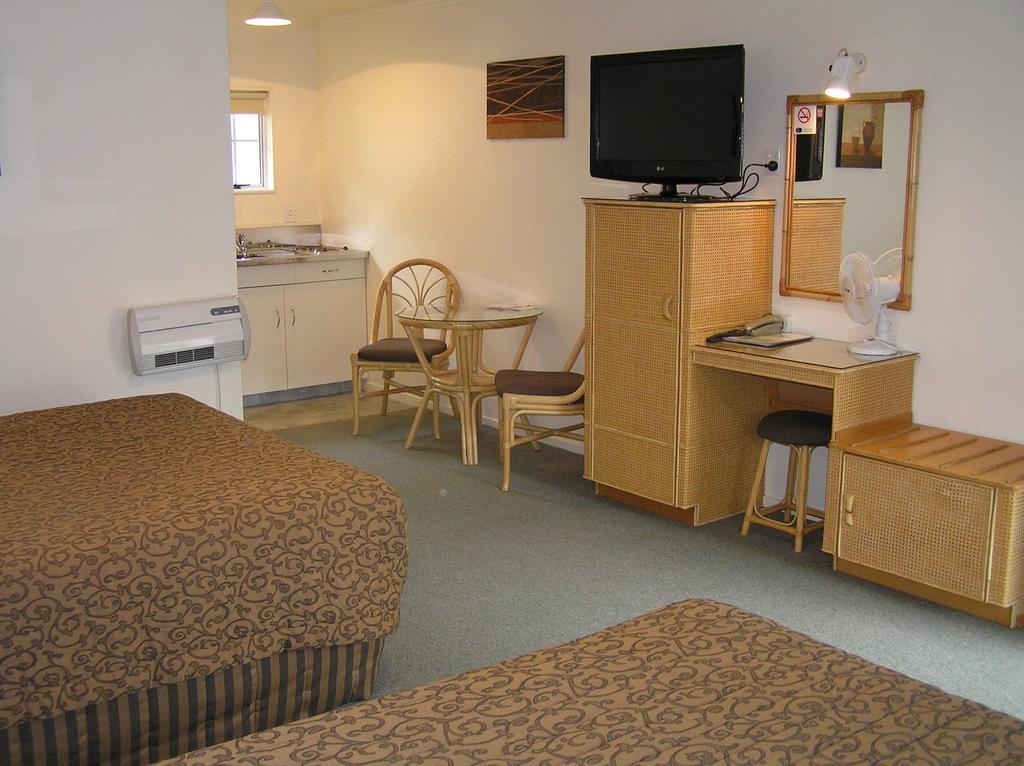 Coachman Motel Тайгейп Номер фото